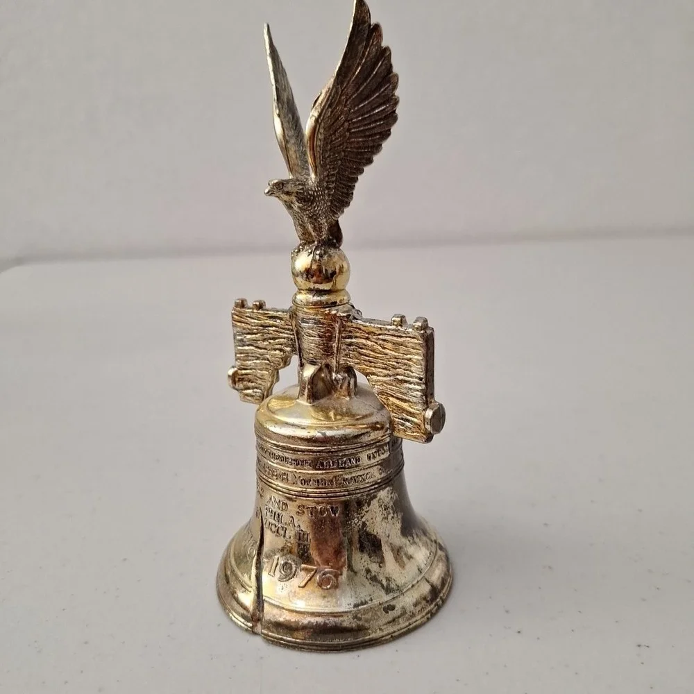 VTG 1776-1976 Liberty Bell Bicentennial Metal Eagle Topper Collectible Souvenir